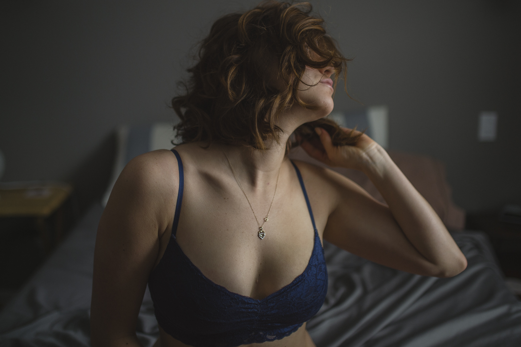 https://www.caitlavoie.com/wp-content/uploads/2015/02/Boudoir-Photographer-Belleville-Picton-abc011.jpg